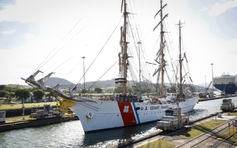 Ông Trump muốn kênh đào Panama, Suez miễn phí cho tàu Mỹ