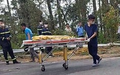 Nguyên nhân vụ lật xe khách ở Tam Đảo, chuyển 3 nạn nhân nặng về Bệnh viện Việt Đức