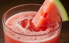 Dùng dưa hấu thế nào để ngăn ngừa ung thư, phục hồi cơ?