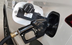 Giá xăng dầu hôm nay 5.4.2025: Mất 10 USD sau 2 phiên, dầu về mốc 60 USD/thùng