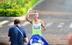 Các ngôi sao điền kinh Việt Nam tạo kịch tính tại VTV Phú Quốc Marathon