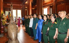 Hội Cựu chiến binh cơ quan T.Ư Đoàn hành trình về nguồn trên quê Bác