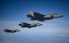 Ông Trump muốn có nâng cấp 'siêu F-35' 2 động cơ