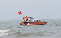 Đôi nam nữ đuối nước tử vong khi tắm biển Cửa Lò