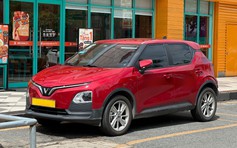 Tài xế công nghệ nói gì khi chuyển từ xe xăng sang ô tô điện?