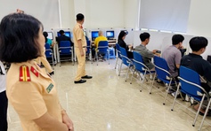 600 câu hỏi sát hạch bằng lái xe của CSGT: 60 câu 'điểm liệt', sai là rớt