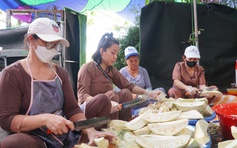 Chiêm bái xá lợi Phật: Bếp chùa Quán Thế Âm đỏ lửa nấu hàng vạn suất chay