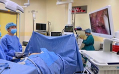 Cứu người đàn ông xuất huyết tiêu hóa nặng do u ruột non