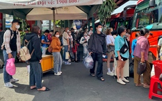 Vì sao hôm nay có người 'ngược dòng' mới bắt đầu về quê nghỉ lễ 30.4 - 1.5?