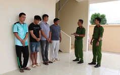 Triệt phá đường dây vận chuyển trái phép máy gặt đập liên hợp