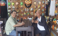 Nghệ nhân vẽ mặt thiện - làm từ thiện