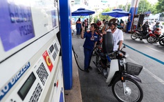 Giá xăng dầu hôm nay 6.5.2025: Xăng trong nước có thể giảm tiếp trong tuần này