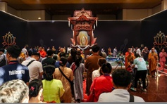 Bất ngờ lượng người chiêm bái xá lợi Phật và xá lợi bồ tát Thích Quảng Đức