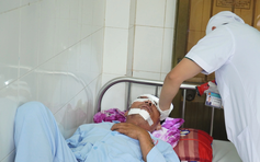 Cà Mau: Máy bay không người lái đáp giữa đường, 'chém' người trọng thương