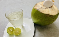 Tác hại khi uống nước chanh dừa thay thế bữa ăn