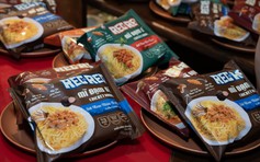 Xuất hiện mì ăn liền đạm dế