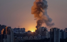 Kyiv hứng đòn không kích sau khi tổng tư lệnh Ukraine tuyên bố tăng tấn công Nga