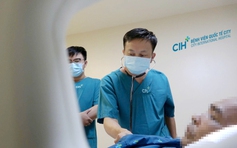 Cứu nam bệnh nhân nhiễm 'vi khuẩn ăn thịt người' thoát cửa tử
