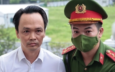 Ông Trịnh Văn Quyết được giảm 14 năm tù, em gái được trả tự do tại tòa