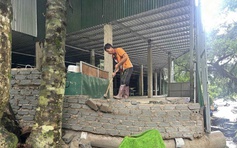 Buộc tháo dỡ công trình trên đất rừng phòng hộ cạnh đèo Bảo Lộc
