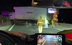 Cao tốc Vĩnh Hảo - Phan Thiết tê liệt vì tai nạn giao thông