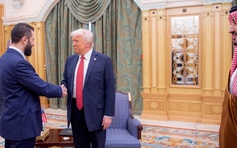 Ông Trump ký lệnh, Syria thoát cấm vận Mỹ sau 20 năm