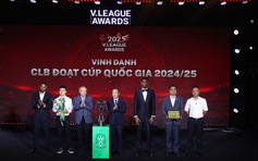 Bộ trưởng Lương Tam Quang thưởng đội CAHN 1 tỉ đồng, thầy trò HLV Polking vươn ra châu Á
