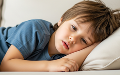 Ung thư thận ở trẻ em: dấu hiệu nào cha mẹ không được chủ quan?