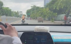 CSGT hú còi mở đường đưa bé đi cấp cứu, tài xế taxi đăng bài cảm ơn