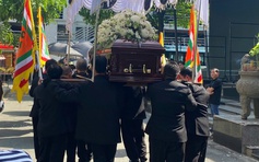 Nghề mai táng ở TP.HCM: Quan tài ở miền Nam to, vì sao?