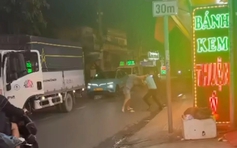 Mâu thuẫn khi tham gia giao thông, tài xế xe công nghệ bị đánh bằng 'mỏ lết'