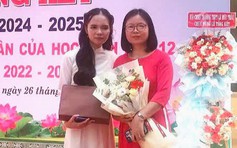 Nữ sinh dành hai điểm 10 tặng bố mẹ làm nông