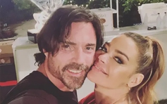 Nữ diễn viên Denise Richards bị chồng bạo hành nặng nề