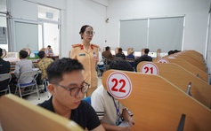 CSGT TP.HCM tăng ca tổ chức thi sát hạch bằng lái xe đến 21 giờ mỗi ngày
