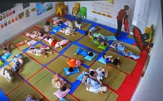 Xác minh vụ bé gái 2 tuổi nghi bị bảo mẫu kéo lê trong lớp mầm non