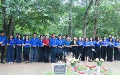 Đoàn Thanh niên Mặt trận Tổ quốc, các đoàn thể T.Ư hành trình về nguồn