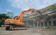 Chuyển đổi công năng KCN Biên Hòa 1: Doanh nghiệp hối hả tháo dỡ nhà xưởng