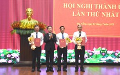 Đà Nẵng: 3 chủ tịch cùng lúc nhận quyết định nghỉ hưu trước tuổi