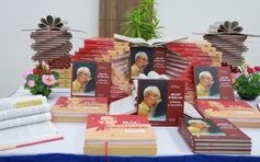 Nhà xuất bản Giáo dục Việt Nam ra mắt hai cuốn sách quý về Bác Hồ