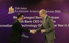 CEO Techcombank được vinh danh ‘Tổng giám đốc điều hành ngân hàng xuất sắc nhất Việt Nam’