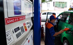 Bán xăng E10, khi nào 'khai tử' xăng E5?