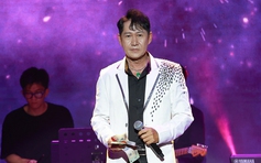 Giọng ca 'Mưa bụi' Sỹ Ben tái xuất tại đêm diễn của học trò Mạnh Quỳnh