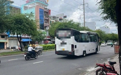 TP.HCM: Xe khách cán tử vong người đàn ông trên đường Hồng Bàng ở phường Bình Tây