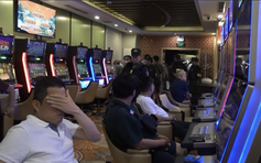 Đang 'chữa bệnh tâm thần', 2 đại gia vẫn đánh bạc cả chục tỉ tại khách sạn Pullman