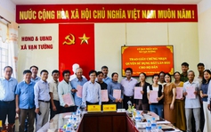 Quảng Ngãi: Xã Vạn Tường cấp sổ đỏ sớm hơn 5 ngày so với quy định