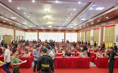 200 người đang say sưa 'hội thảo', công an ập vào phá ổ đa cấp lừa đảo