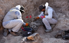 Iraq khai quật mộ tập thể 4.000 người bị IS hành quyết
