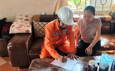 Đội Quản lý điện Đăk Hà: Kiểm tra giá bán lẻ điện cho người thuê trọ
