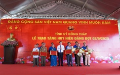 Đồng Tháp: Trao tặng hơn 1.000 Huy hiệu Đảng dịp Quốc khánh 2.9