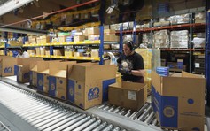 Người Mỹ đối mặt làn sóng hủy đơn hàng